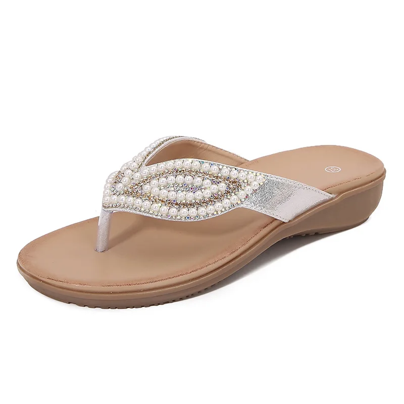 

Qianshuyi Silver Sequin Pearl Bohemian Thong Sandals Women Low Wedge Slip-On Summer New Arrival 2024 Free Shipping