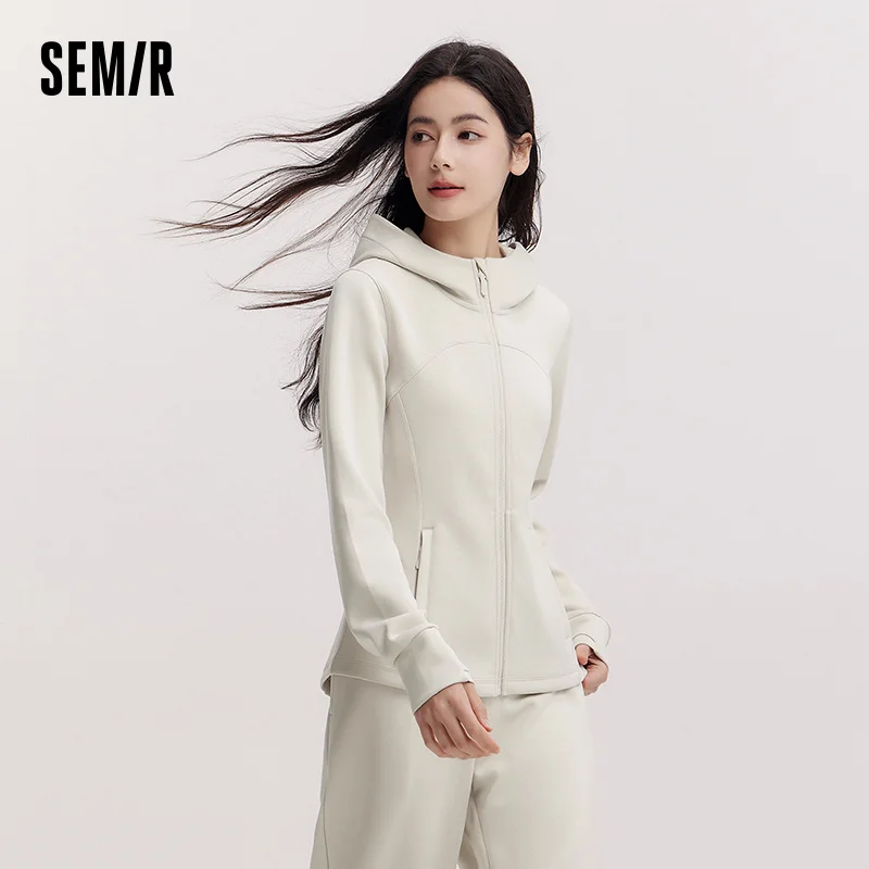 Фото Semir SlimFit куртка мягкая текстура женская весенняя повседневная модная комфортная спортивная стильная универсальная трендовая уютная новинка 2025 №2