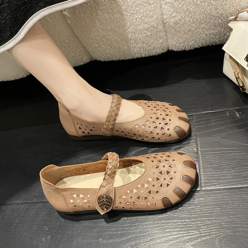 2022 new summer hollow PU leather sandals female gladiator retro mesh breathable designer elegant and comfortable flat shoes