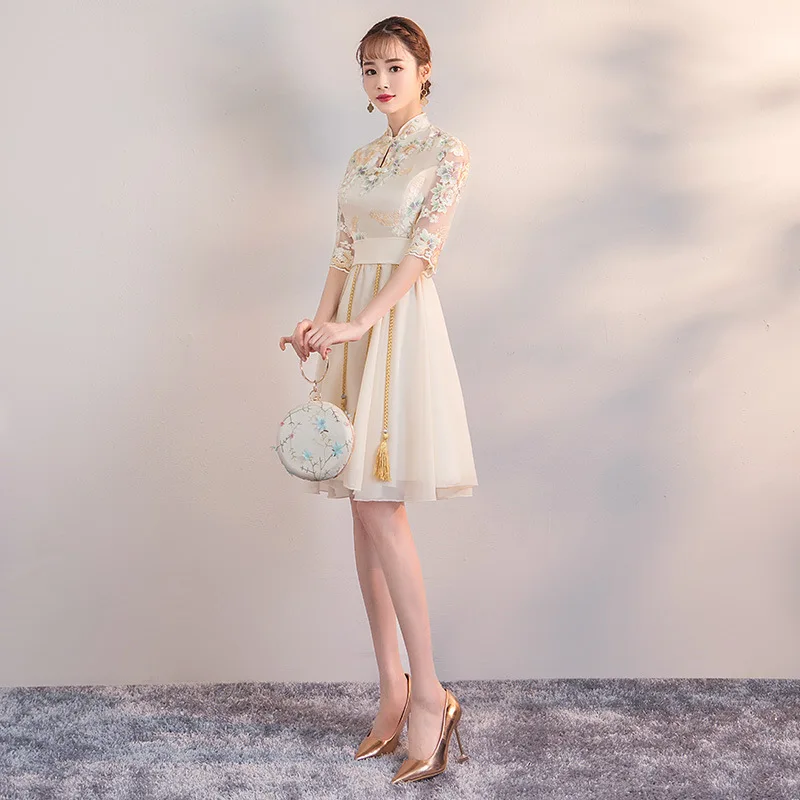 

Retro Mandarin Collar Qipao Champagne Floral Embroidery Dress Women Chinese Traditional Clothes Cheongsam