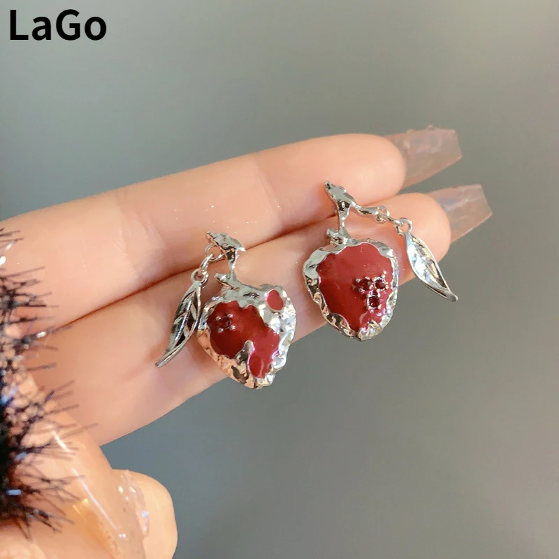 

Trendy Jewelry 925 Silver Needle Red Strawberry Earrings Sweet Korean Temperament Fruit Drop Earrings For Women Girl Gift