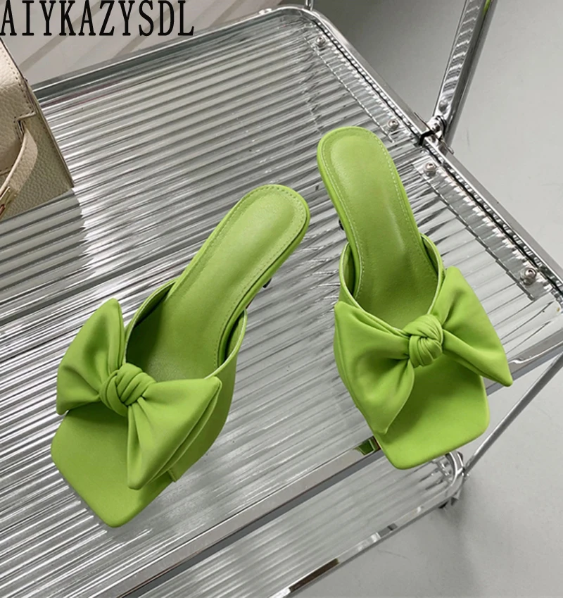 

AIYKAZYSDL 2022 Satin Silk Slippers Women Brand New Butterfly-knot Beach Square Toe Shoes Slides Mules Kitten Heel Candy Color