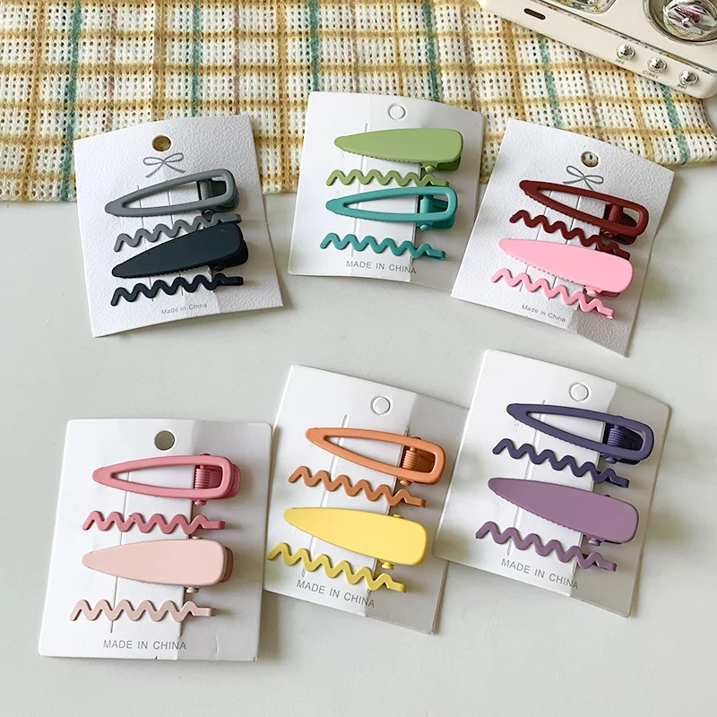

4pieces/set Hair Ties Candy-colored Matte Hairpin Lettering Clip Wavy Edge Clip Hair Accessories
