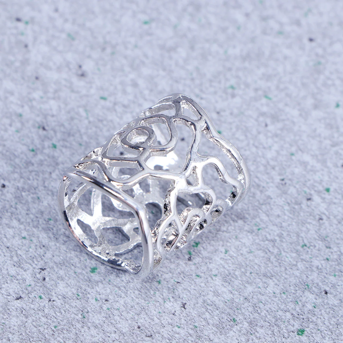 Кольца и шлепанцы для шарфов позолоченные полые шелковые шарфы корейская версия