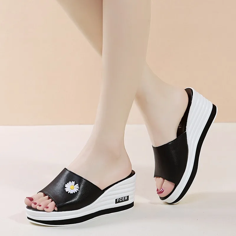 

Summer Women Slippers High Quality Leather Thick Sole Slippers Female Platform White Straw Slides Woman Wedge Flip Flop