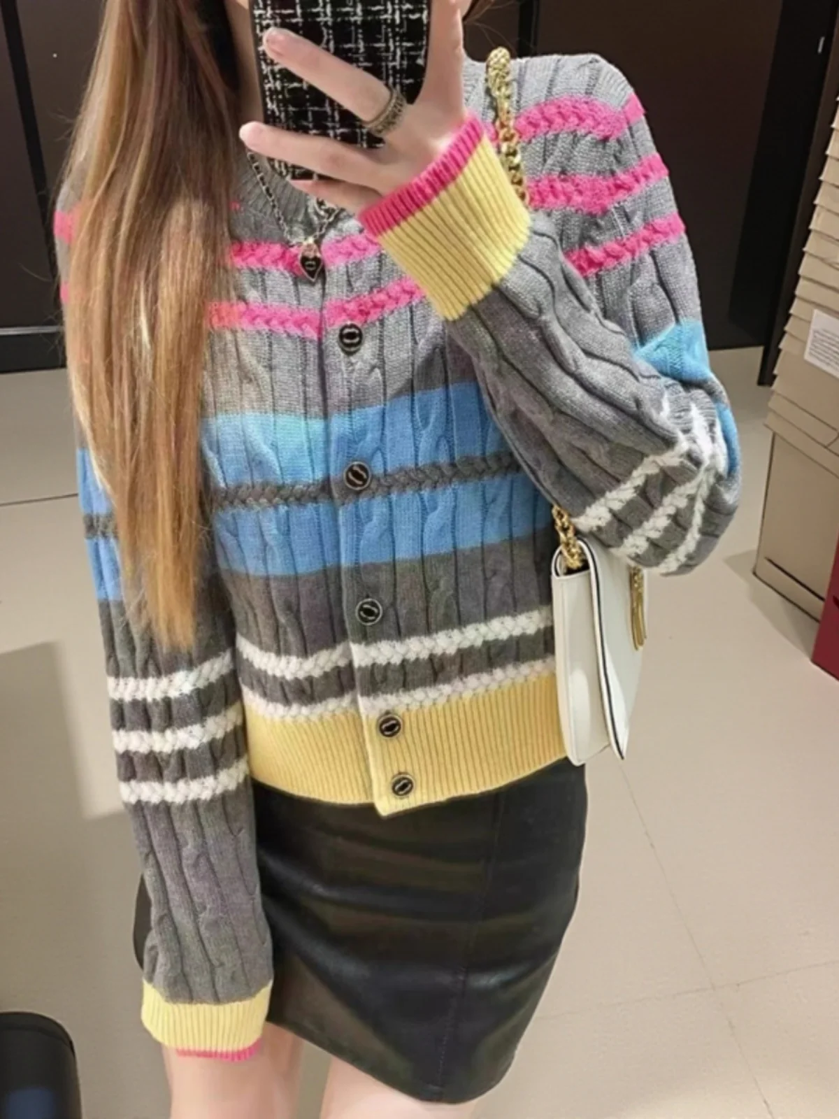 European Goods Kafuu French sle Slim fit Retro Old Qian Feng Knit cardigan Women Autumn Twisted Flower Inner wear Western S...