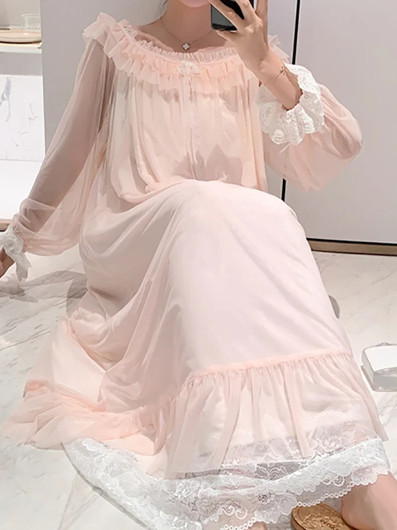 Рисунок 5 - Женское кружевное платье в стиле