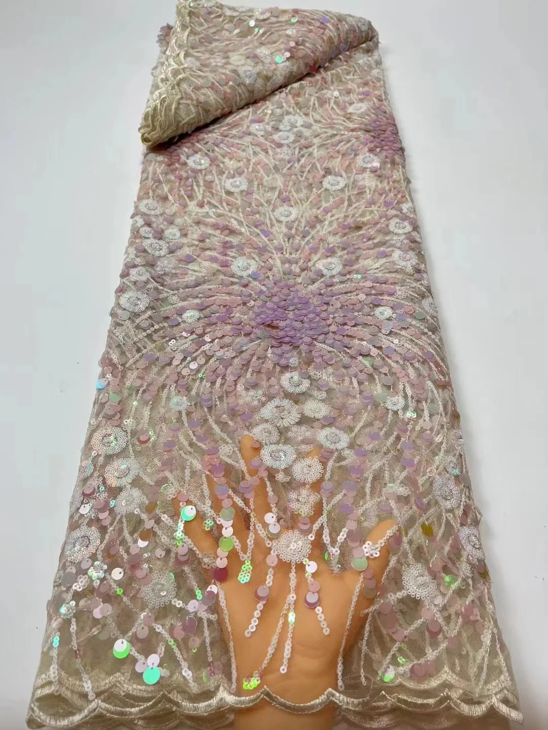 

2022 Latest French Nigerian Lace Fabric High Quality Sequins Lace Wedding African French Tulle Lace Fabric