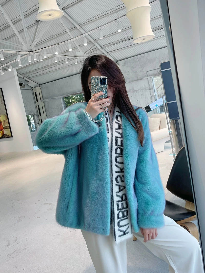 Winter New Young Haining Mink Fur Coat Whole Mink Marten Overcoats Women's Velvet