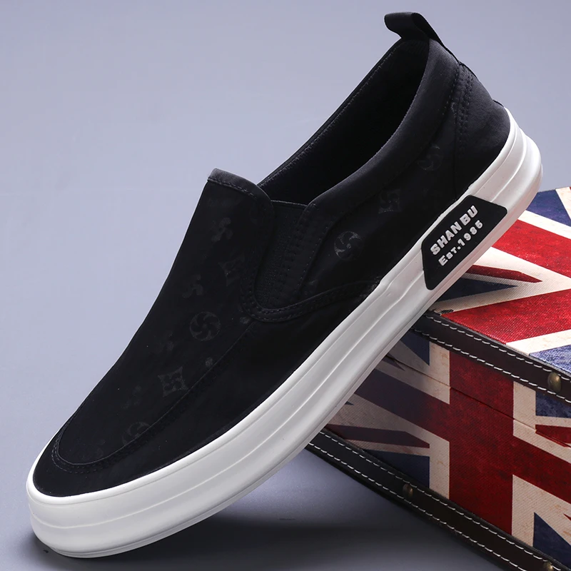 Рисунок 4 - Мужские туфли на плоской подошве