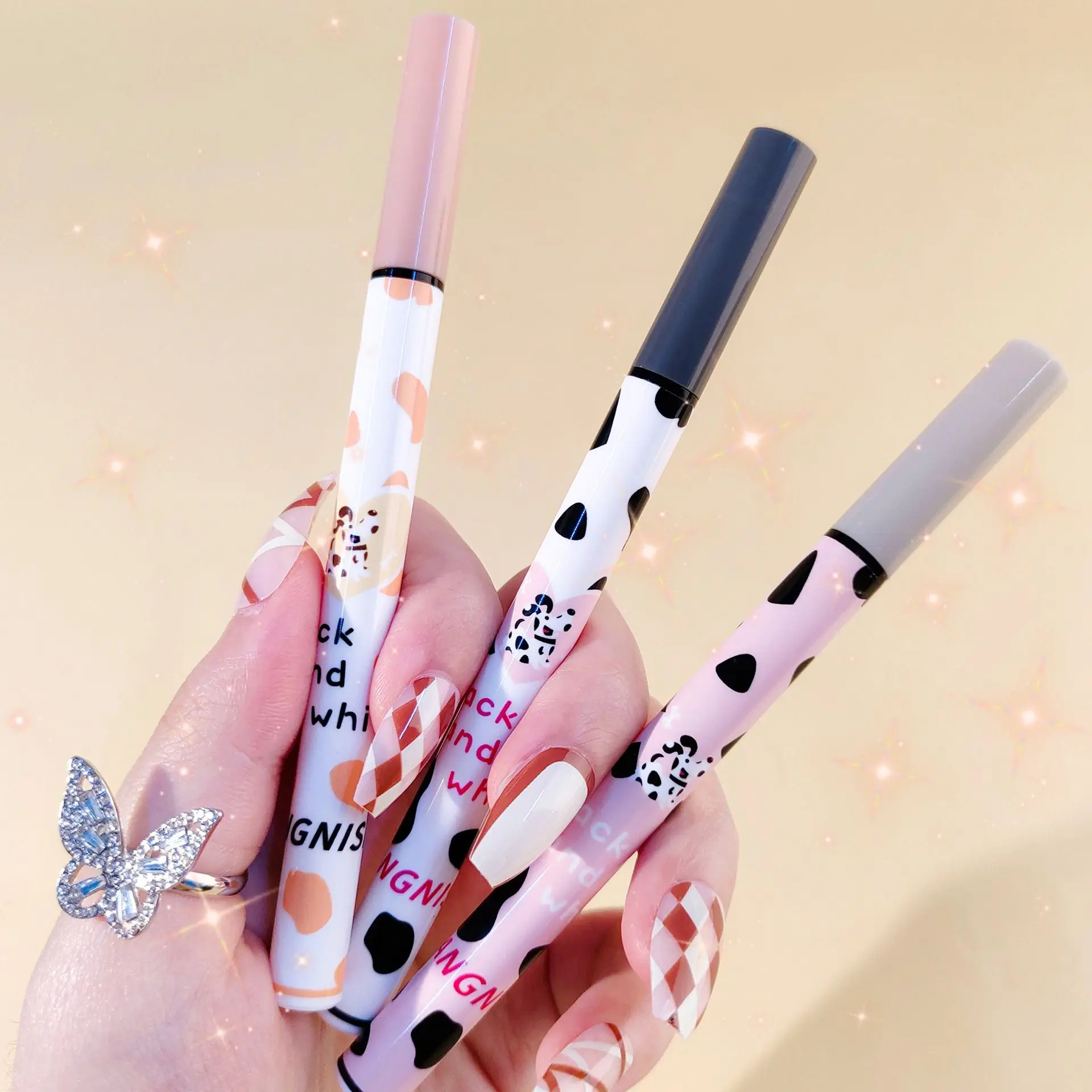 

Professional Liquid Eyeliner Long-lasting Waterproof Quick-dry Eye Liner Marker Make-up For Women Beauty Tool