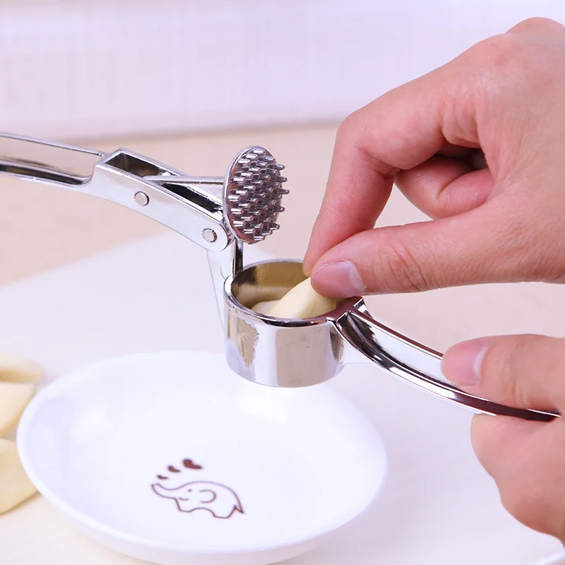 

Garlic Press Garlic Masher Wine Bottle Opener Portable Ginger Squeezer Masher Aluminum Alloy Walnut Clip Home Kitchen Gadgets