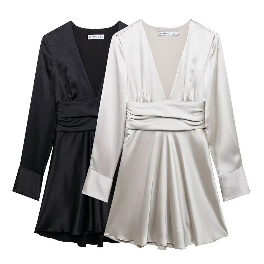 Женское короткое плиссированное платье с V-образным вырезом и поясом