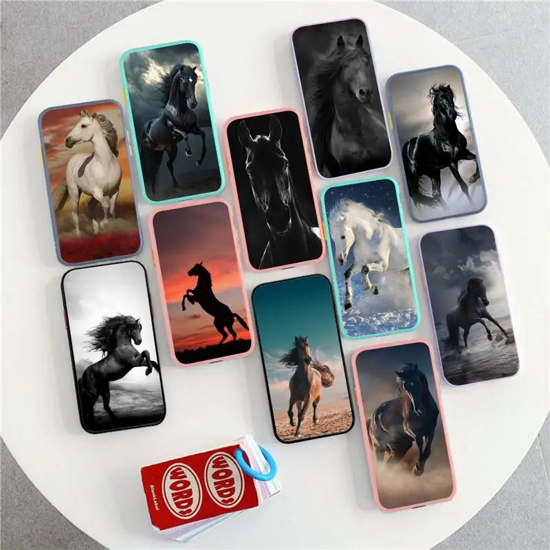

Horse Animal Phone Case for iPhone X XR XS 7 8 Plus 11 12 13 pro MAX 13mini Translucent Matte Case