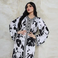 ab200 new printed muslim eid best selling knitted lace black and white printed dress abaya robes 2022