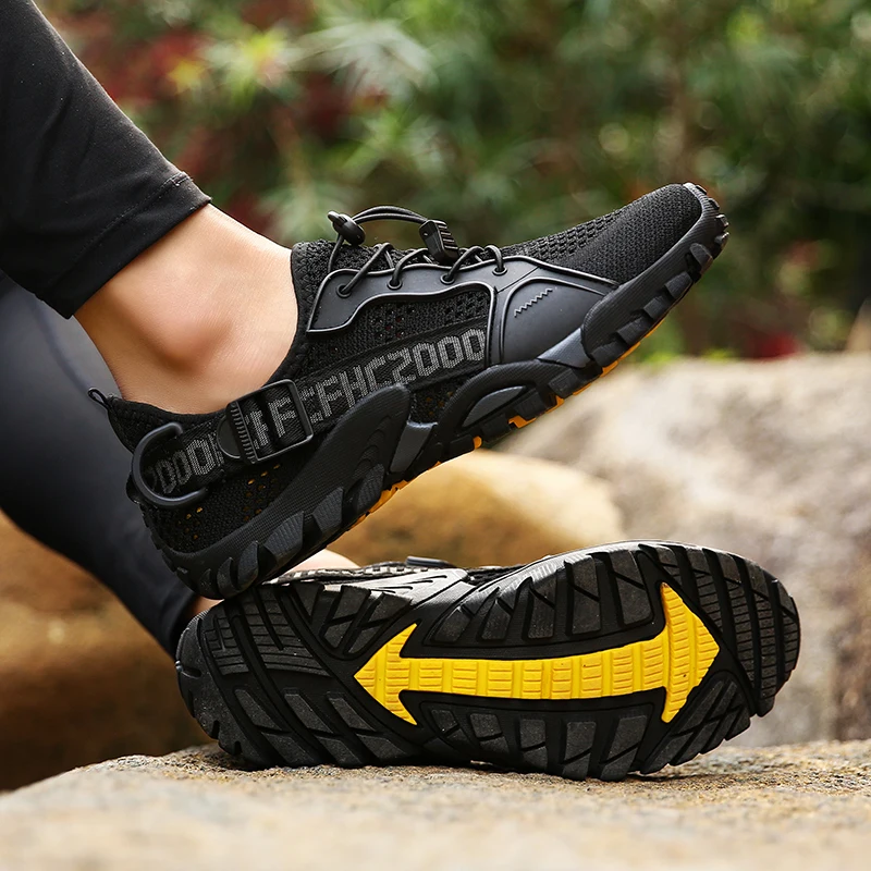 Men Women Wading Shoes Mesh Outdoor Water Shoes Summer Unisex Sneakers Antiskidding Lace Up Swimming for Couple