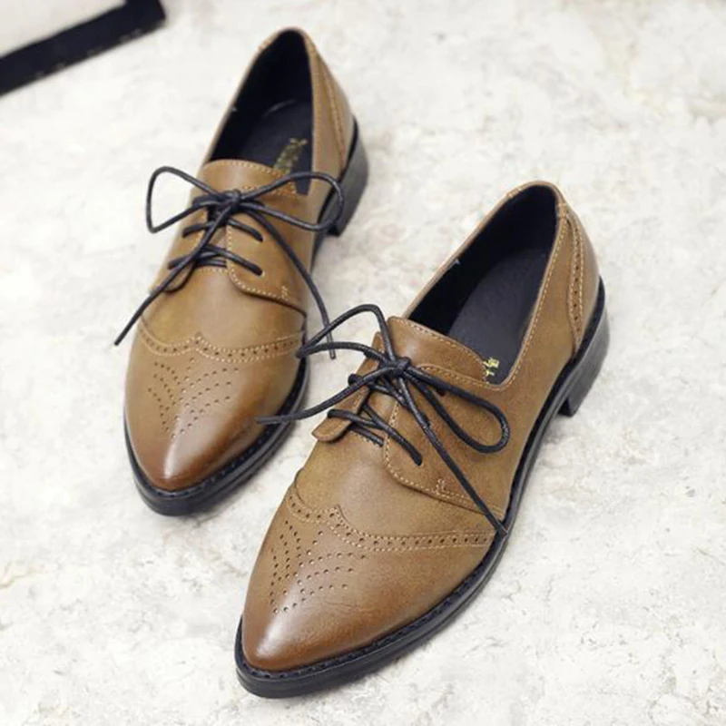 

2022 Pointed Toe Oxfords Shoes Women Autumn British Style Brogue Cut Out Creepers Derby Lady Shoes Women Flats Shoe