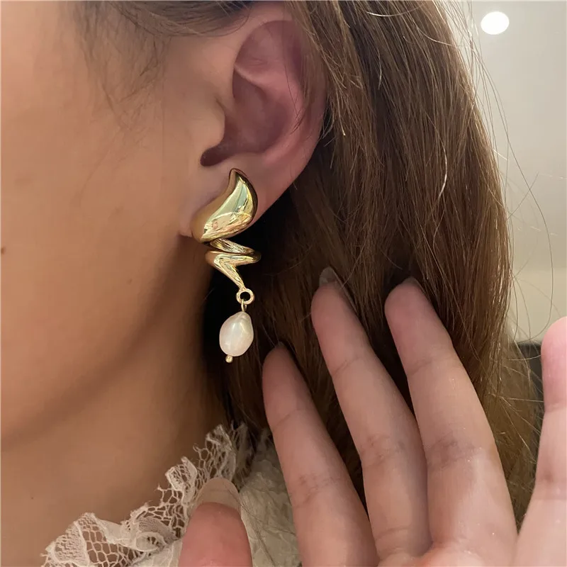 

Irregular Metal Baroque Freshwater Pearl Pendant Earrings European And American Style Personality Fashion Stud Earrings 2023