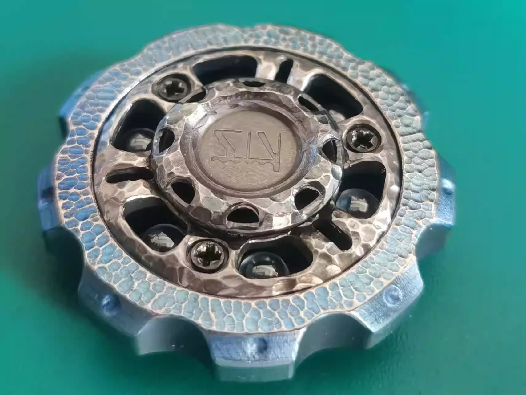Гироскоп для пальцев KTS Tooth Burst EDC