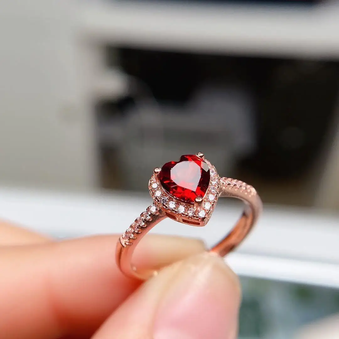 

Natural Garnet Ring Women's Temperament Heart-shaped Full Body Full of Fire Stone 6*6mm925 Silver Plated Rose Gold