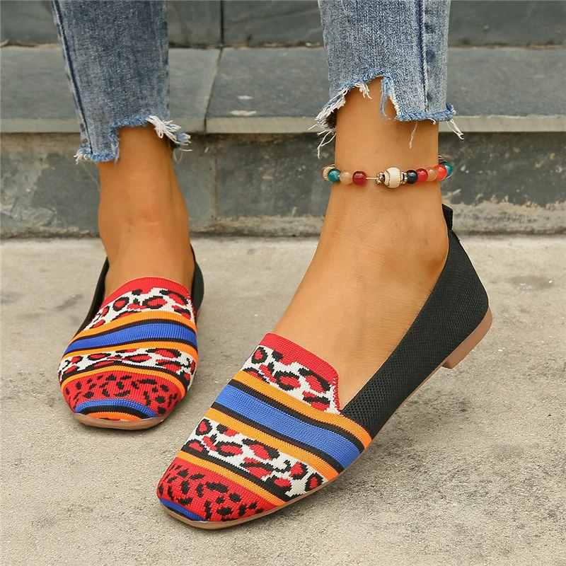 Женские демисезонные туфли низкие без каблуков женские лоферы повседневная