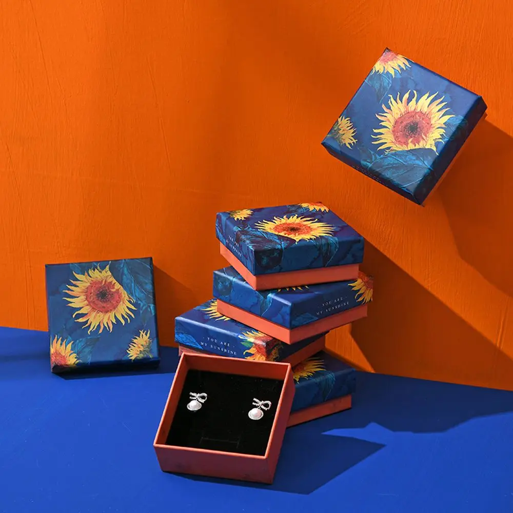 

New Square Sunflower Jewelry Box Srorage For Finger Rings Earrings Jewelry Packaging Elegant Bracelets Necklaces Displays Case
