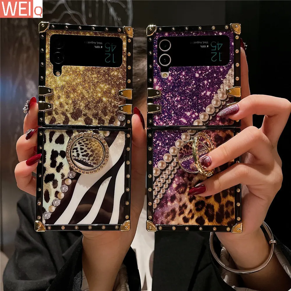 

Fashion Leopard Print Diamond Ring Holder Square Case For Samsung Galaxy Z Flip 4 ZFlip 3 Shockproof Plating Cover Coque
