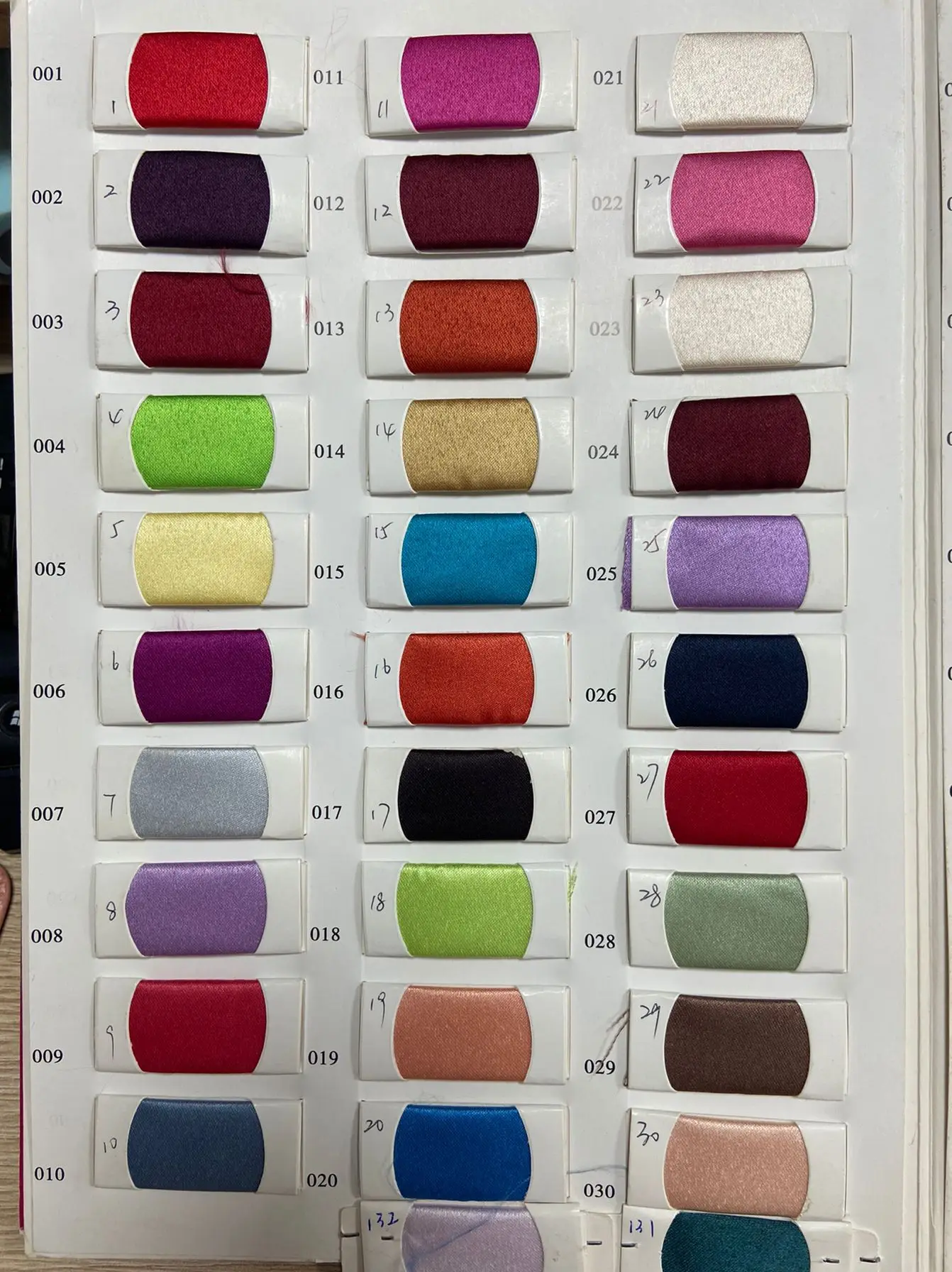 Женская плиссированная длинная юбка черная бархатная атласная макси с низкой