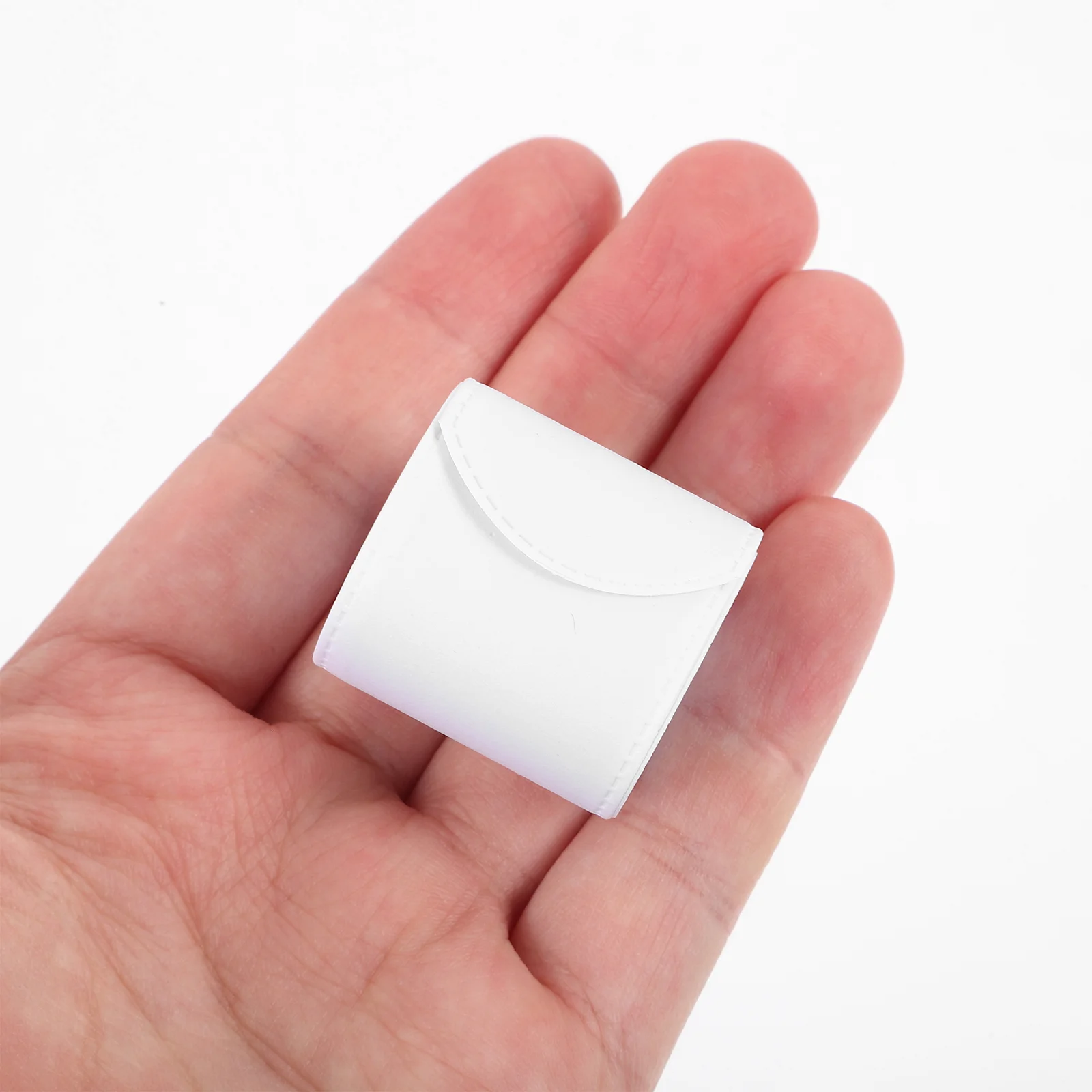 Рисунок 5 - детские браслеты-застежки с гр