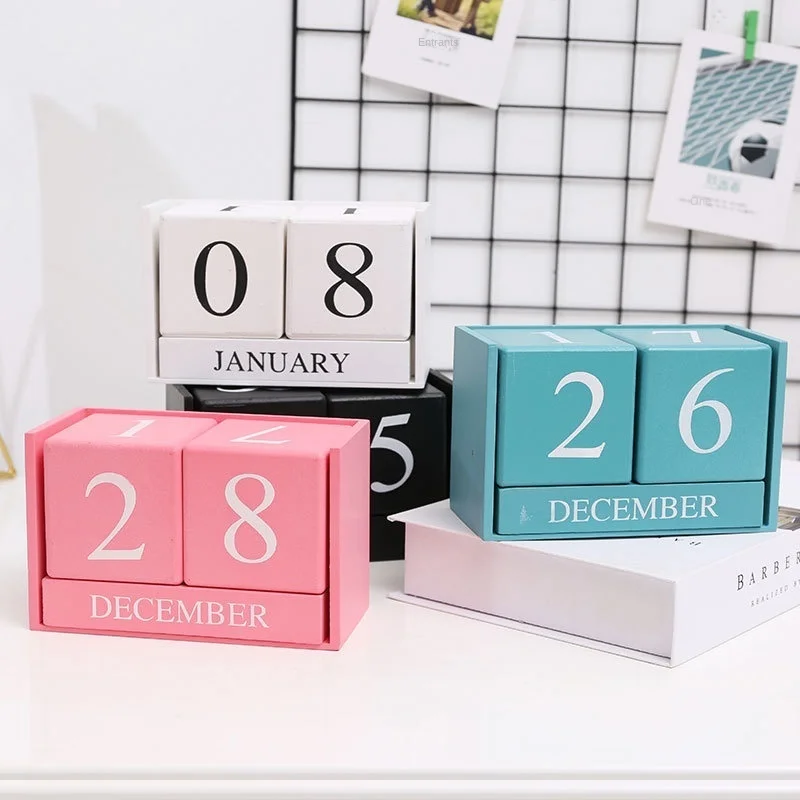 

Vintage Wooden Perpetual Calendar Eternal Blocks Month Date Display Desktop Accessories Photography Props Office Decoration