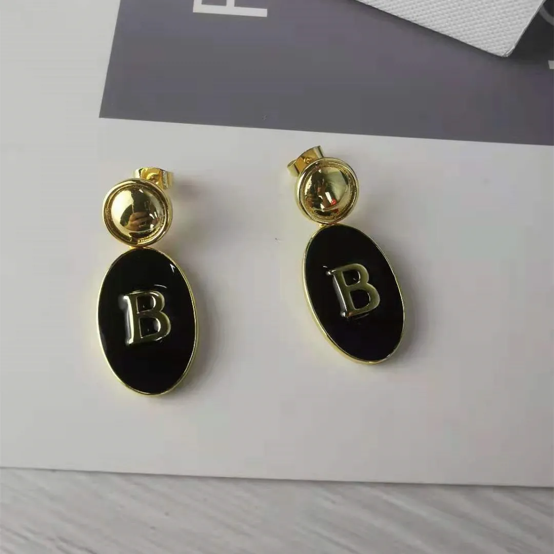 

Серьги-подвески женские Овальные с буквой B, под золото 18 К