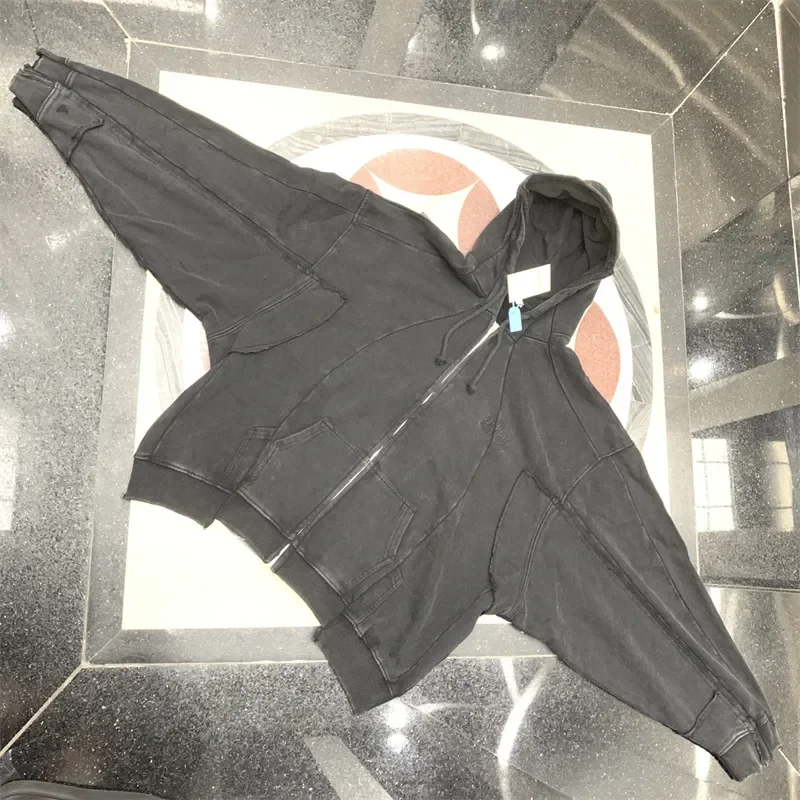 

Спортивная Толстовка большого размера с вышивкой и маленьким логотипом