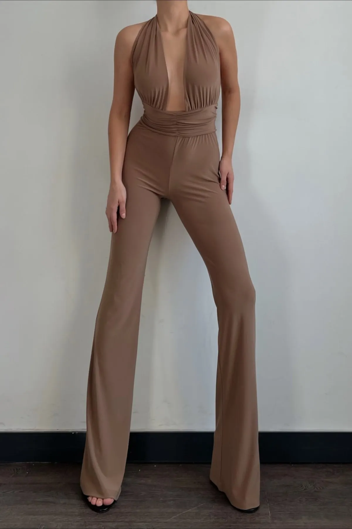 

Women's Overalls Mink Halterneck Jumpsuit Hot Style Quality Fabric Sleeveless Baggy Trousers Casual Jumpsuit