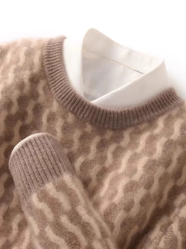 Свитер мужской из чистой шерсти с круглым вырезом на осень/зиму