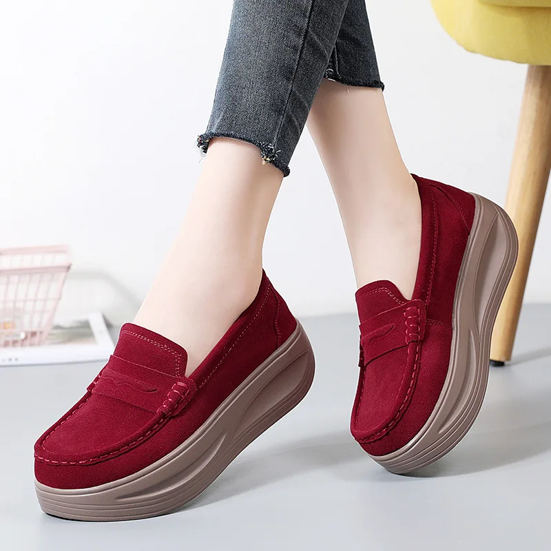 

New Plus Size Rocking Shoes Sneakers Wedges Casual Shoes Women Soft Soled Slip on Platform Non-slip Running Shoes Zapatos Mujer