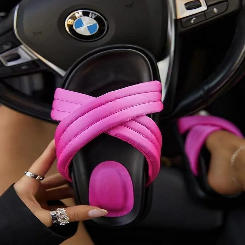 2022 Summer Thick-soled Slippers Women's European and American Open Toe Flat Bottom Plus Size 43 Sandals and Slippers Women's