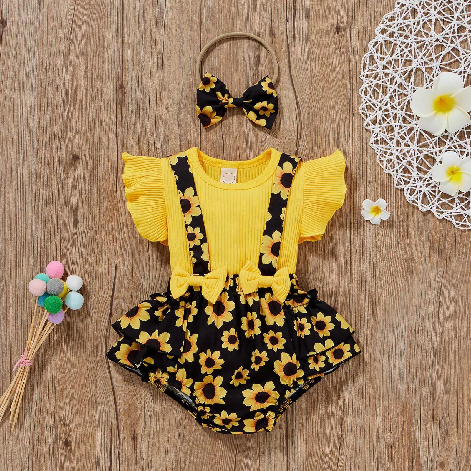 

Newborn Baby Girl Clothes Cute Flowers Print Ruffles Short Sleeve Romper Overalls Bow Suit Baby Clothing Sets Girl Outfits