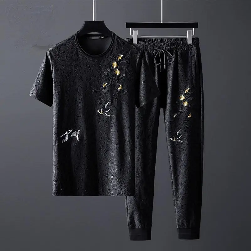

2022 Summer Black Mens Sets (t-shirt+pants) Luxury Short Sleeve Plum Flower Embroidery Male Sets Slim Man Set Plus Size 6XL