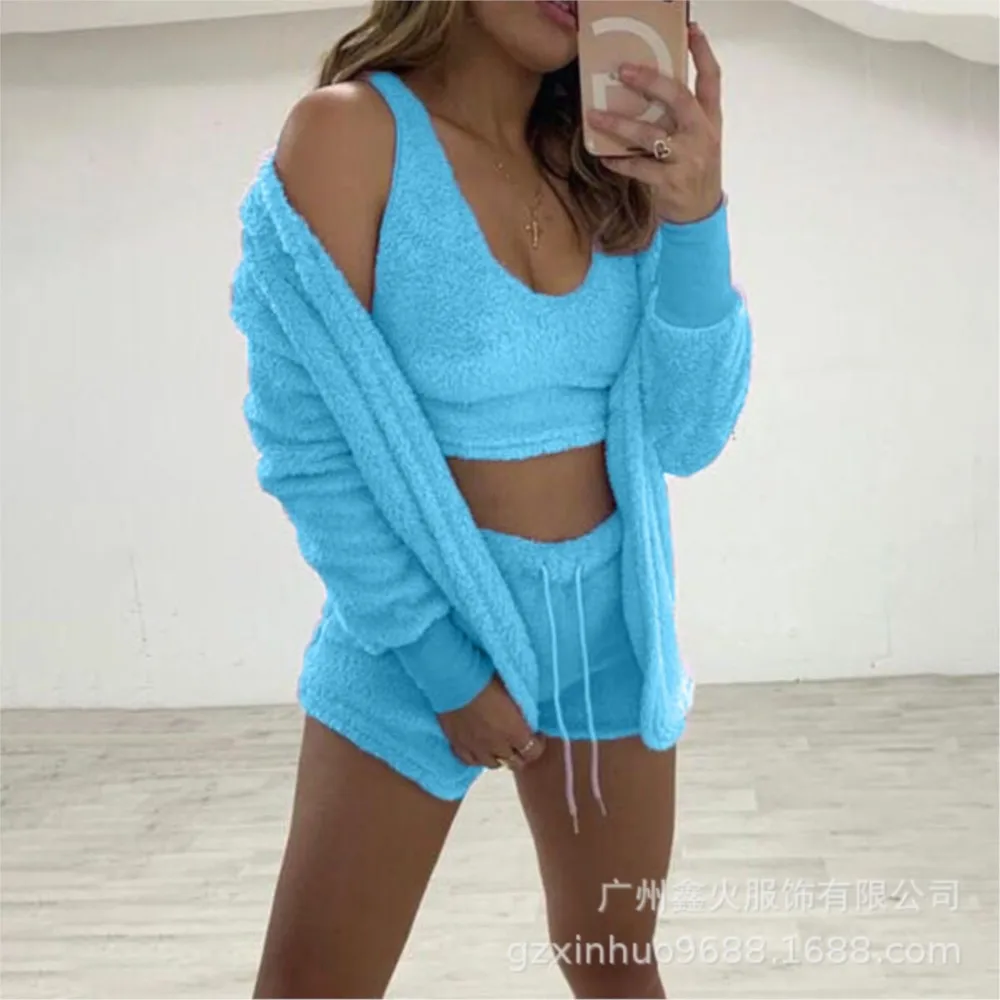 Женский домашний плюшевый костюм SUSOLA комплект из 3 предметов укороченный топ и