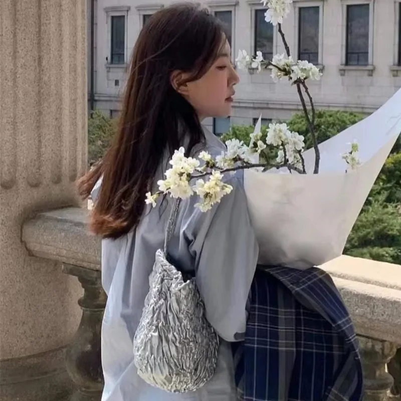 Fashion Pleated Bucket Bag Silver Handbags Soft Leather Shoulder Bag Drawstring Designer Crossbody Bags for Women Tote Hobos New