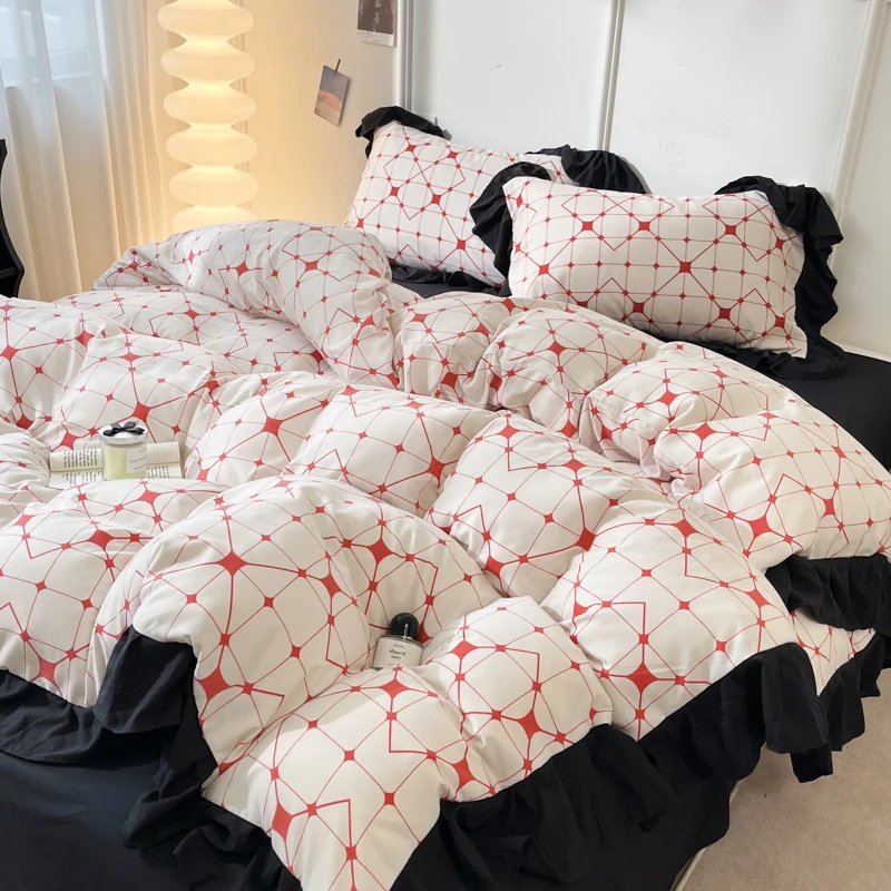 2024 New Korean Fresh Cream Fengyun Duo Cotton Edge Four Piece Set Black and White Printing Series