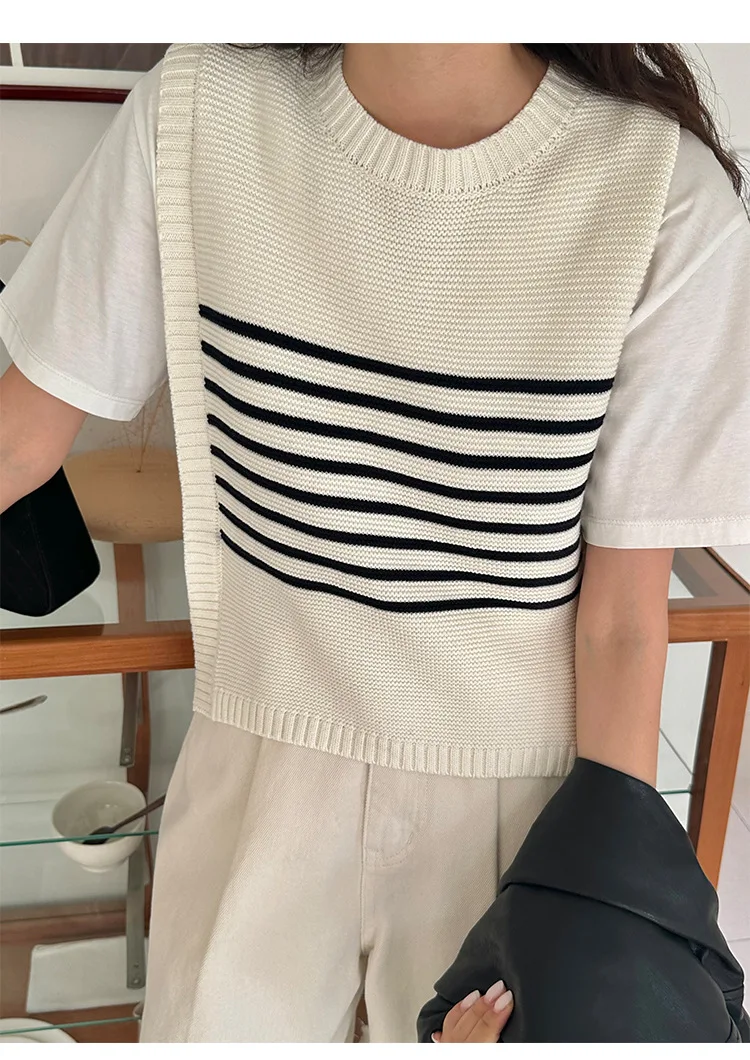 

Spring women's casual striped round neck knitted waistcoat