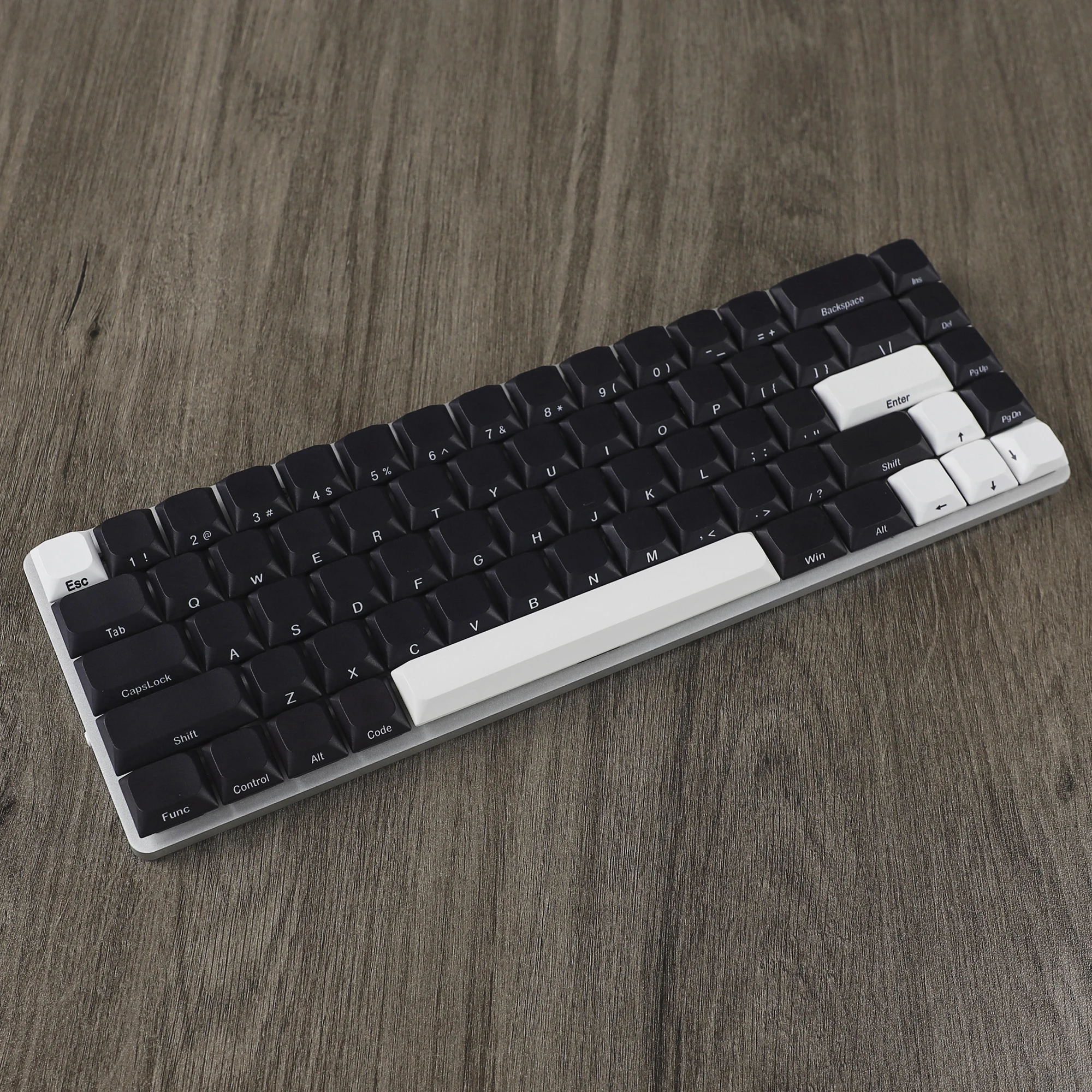 Тонкий низкопрофильный колпачок для клавиатуры YMDK MX PBT белый черный с боковой