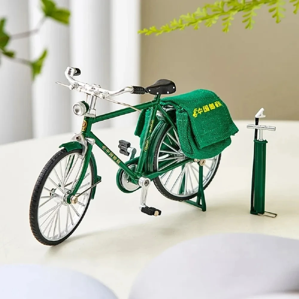 

Mini Retro Bicycle Model Alloy Metal Bike Sliding Assembled Version Home Decoration Accessories Decorative Figurines