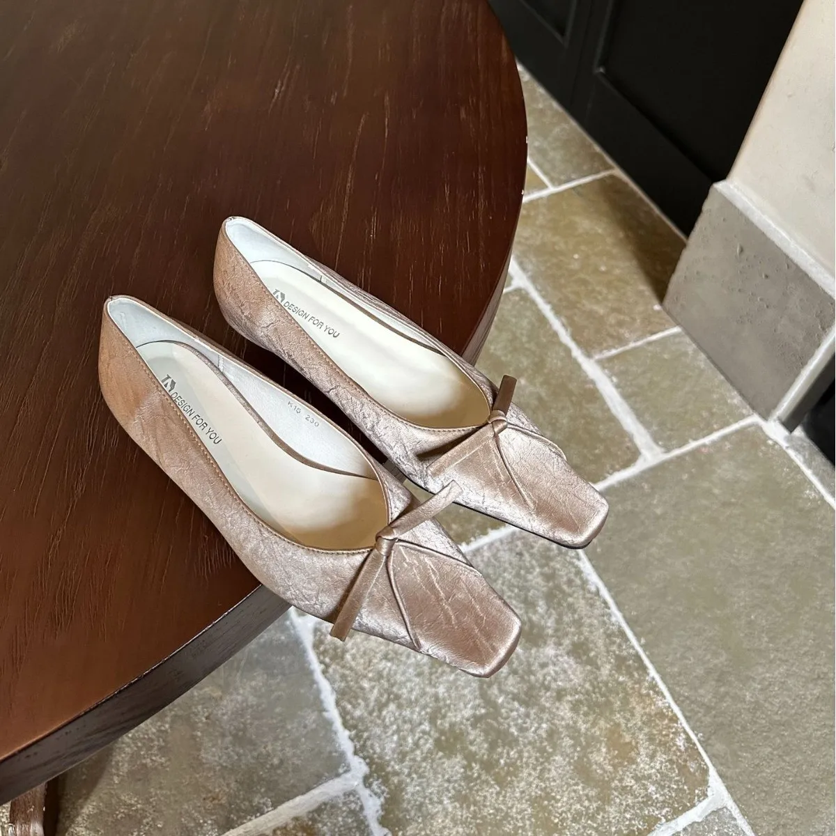 Корейская обувь женская с квадратным носком повседневные кроссовки на низком