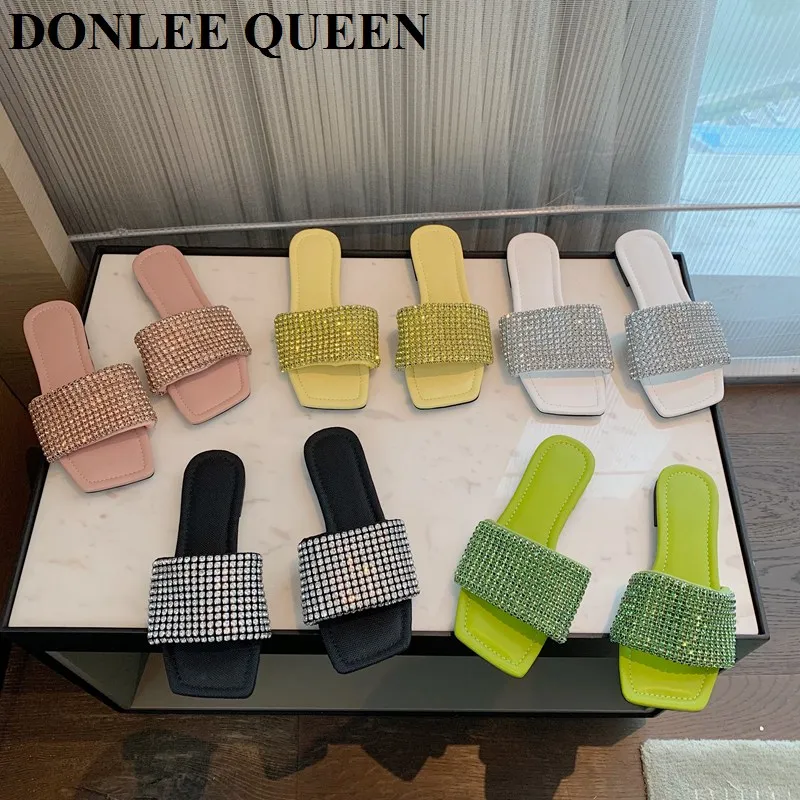 

Rhinestone Slippers Women Summer Flip Flops Fashion Brand Slides Flat Casual Beach Sandals Bling Crystal Shoes Vacation Slippers