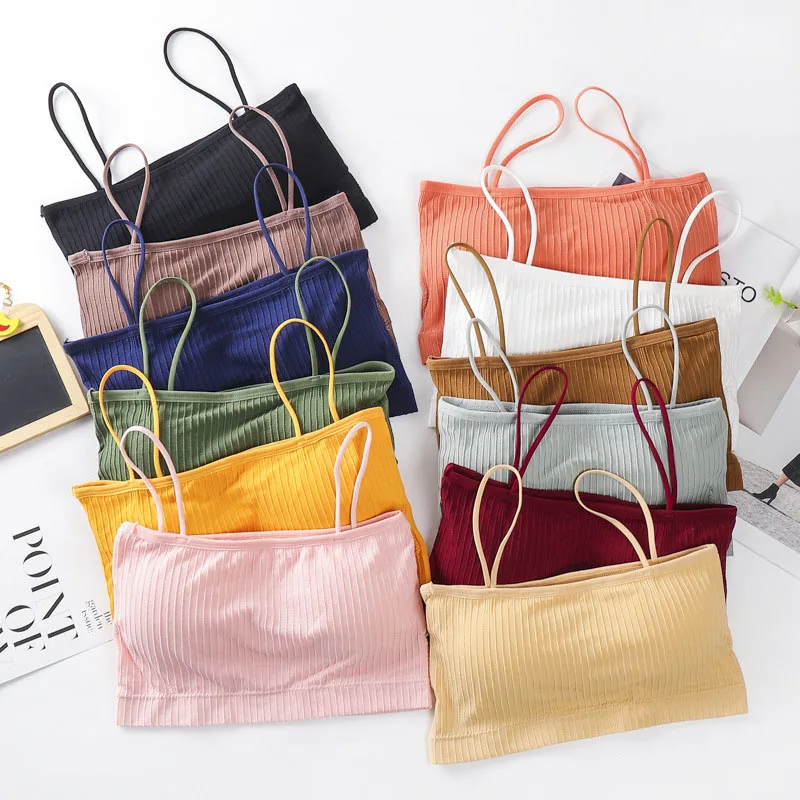 

Топ женский трикотажный эластичный с открытыми плечами и накладками на груди