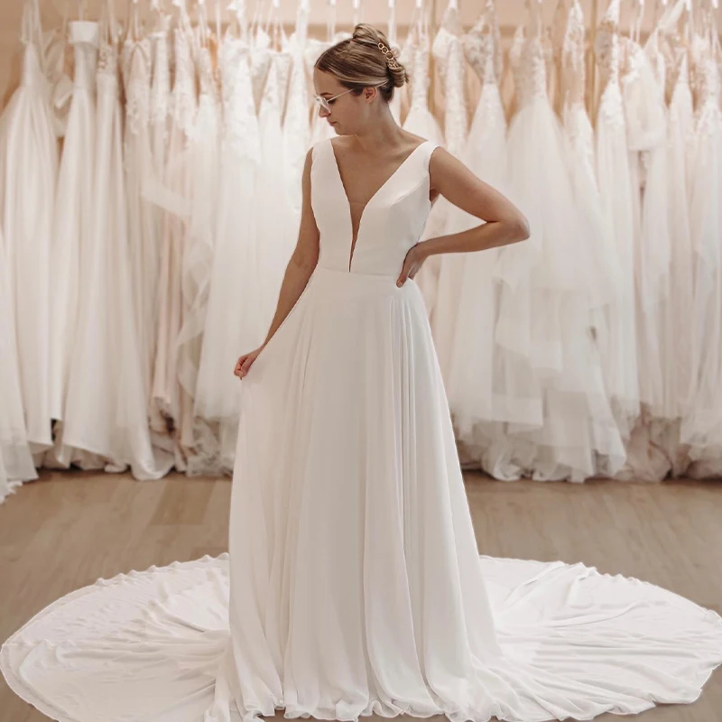 

Элегантное кружевное свадебное платье-трапеция с V-образным вырезом и вырезом на спине, женская пляжная одежда в стиле бохо со шлейфом для взрослых