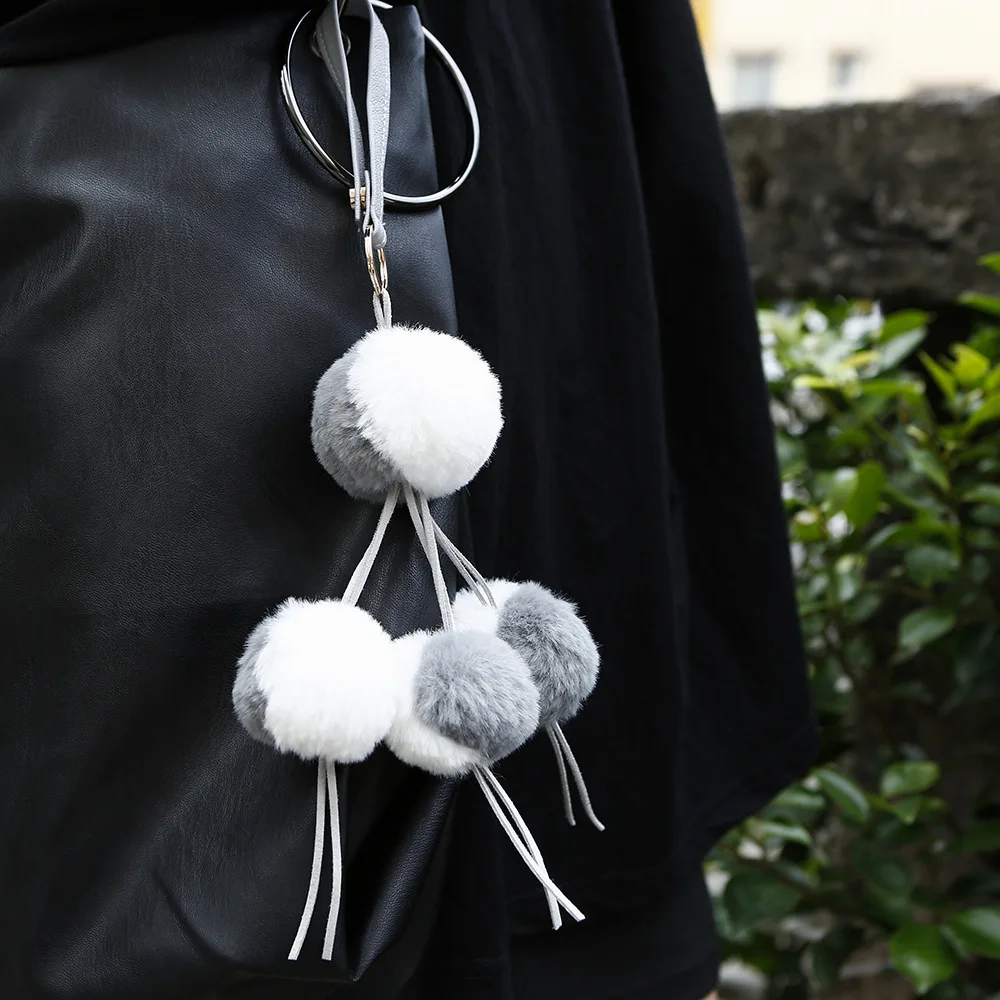 

Маленький выбор для женщин, скрытая Пряжка из искусственной кожи, плюшевый шар, брелок для женской сумки, подвесные украшения, автомобильны...