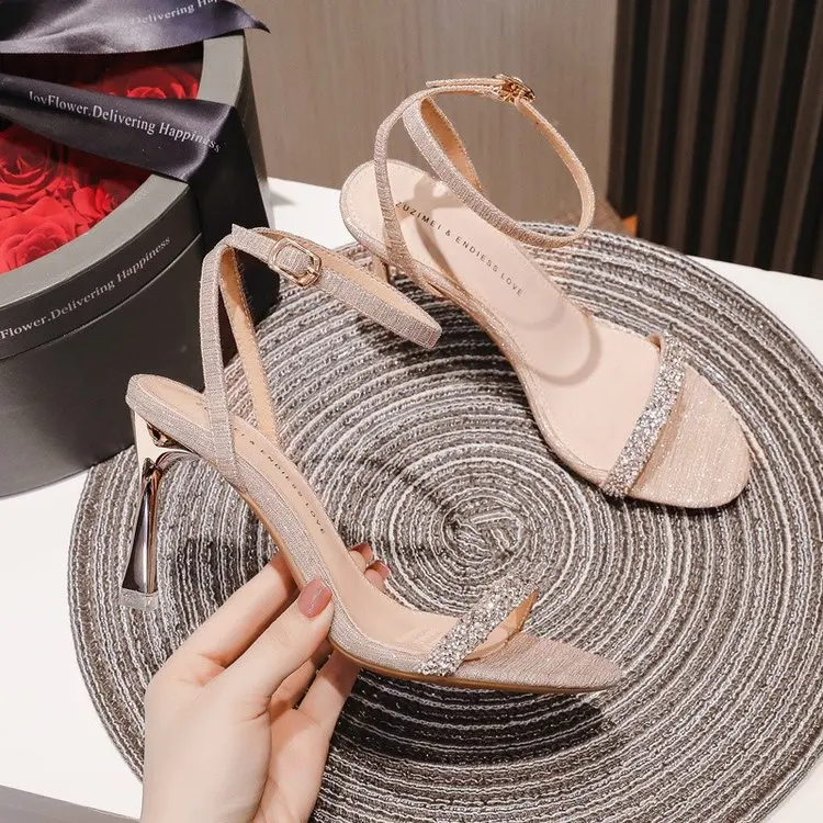 

Low Sandals Woman Leather Low-heeled Fabric Hoof Heels Rome PU Slides Rubber Low Sandals Woman Leather Low-heeled Rome Hoof Heel